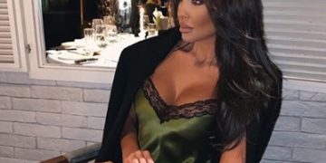 Николета Лозанова на ресторант по нощница