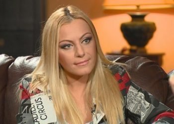 Камелия натрупа половин милион след като натири “Пайнер”