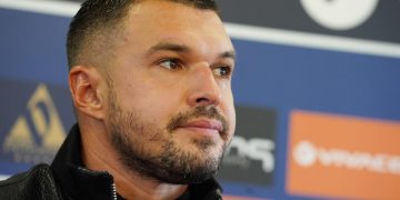 Хакнаха профила на Валери Божинов