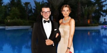 Теди Велинова тръгва на работа след раздялата с д-р Енчев