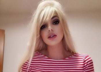 Адриана: Срам ме е е да се нарека ромка