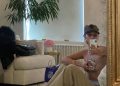Бела Хадид призовава гола да си стоим у дома