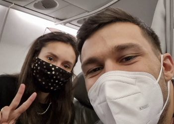 Нина Добрев отново в България