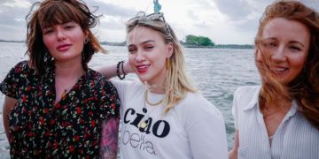 Мария Бакалова и Рут Колева се събраха
