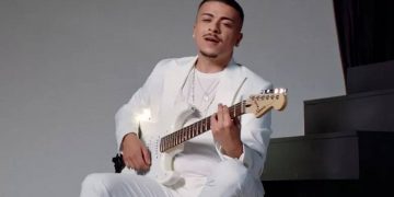 Македонска сензация подписа с български лейбъл