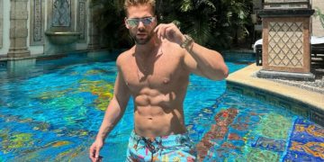 Въпреки наградата: Pitt Andreychev БЕСЕН за технически гаф на VIP AWARDS