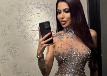 Новата мания сред моделките – тънка талия като на кукла Барби! Мисис България поведе парада